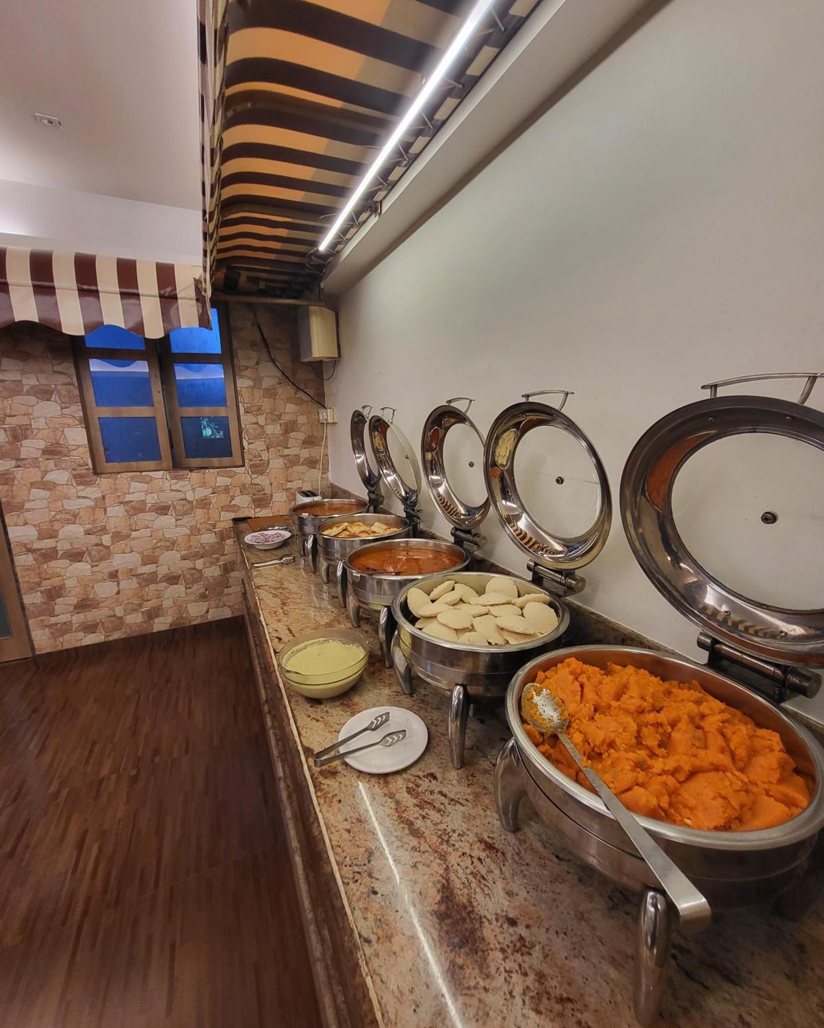 Hotel Maharana Inn Chembur مومباي المظهر الخارجي الصورة