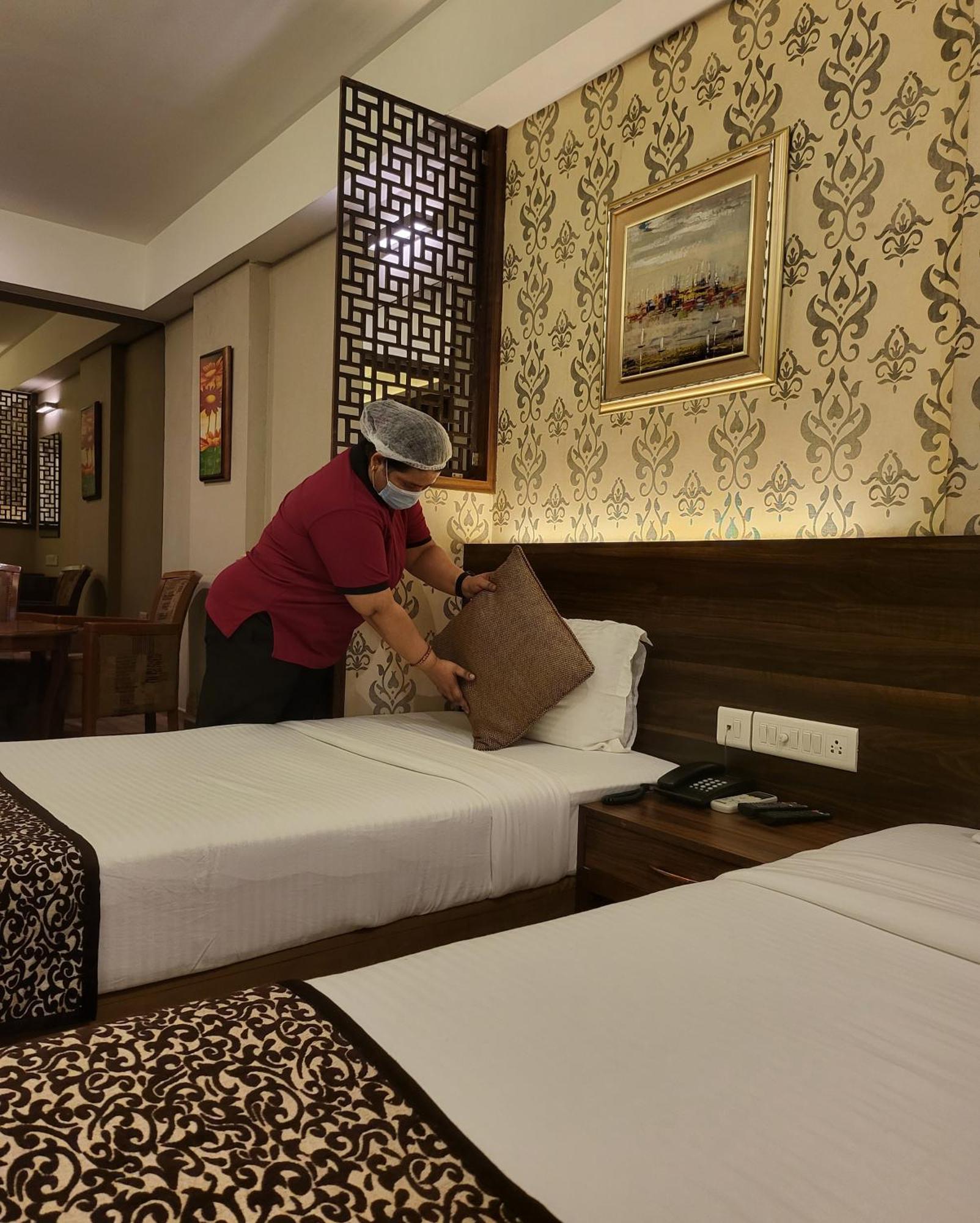 Hotel Maharana Inn Chembur مومباي المظهر الخارجي الصورة
