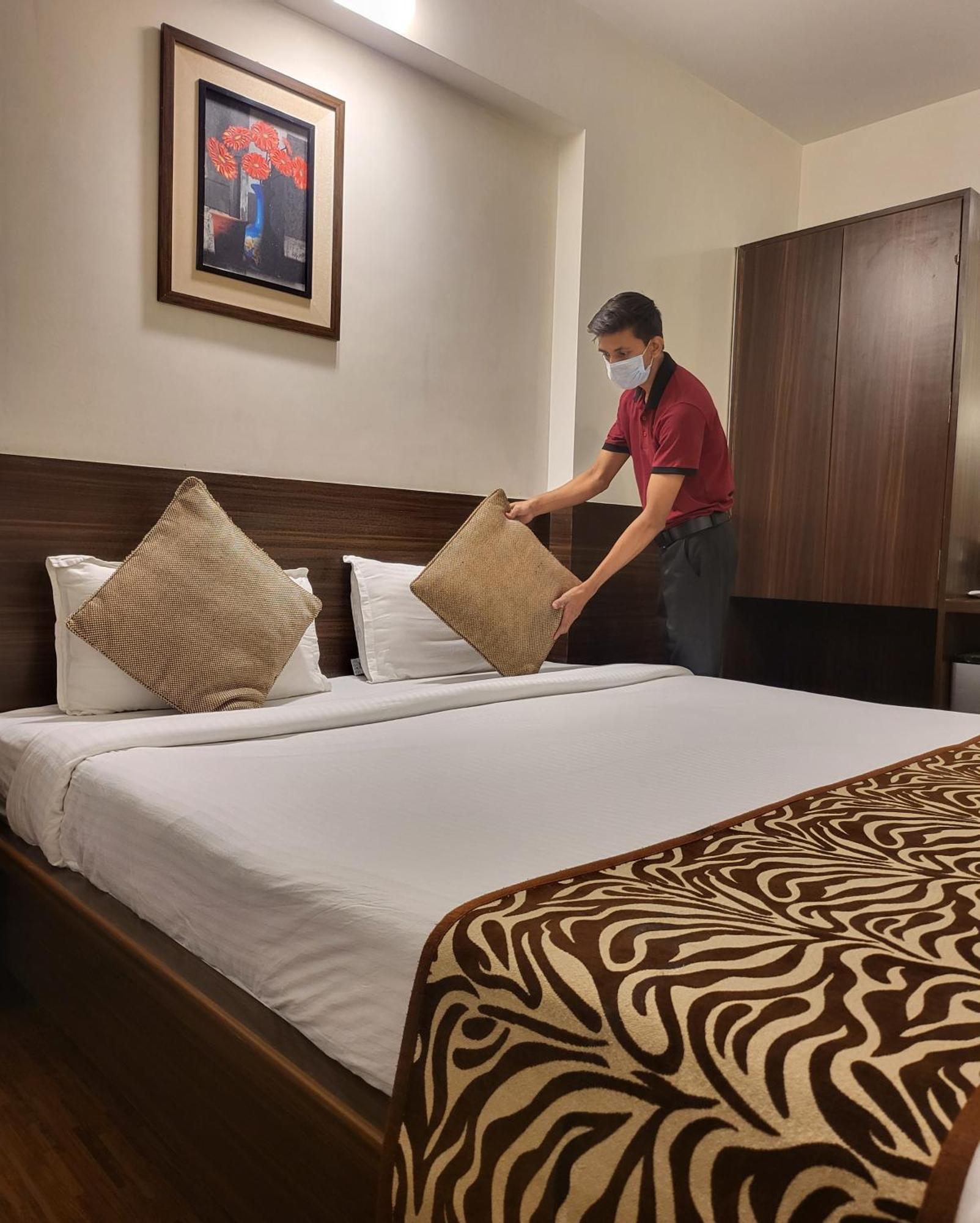 Hotel Maharana Inn Chembur مومباي المظهر الخارجي الصورة
